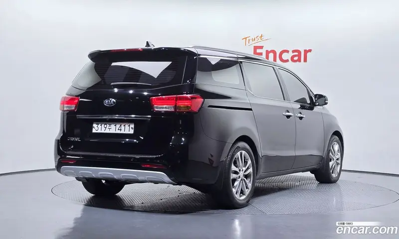 Kia Carnival (Canival)