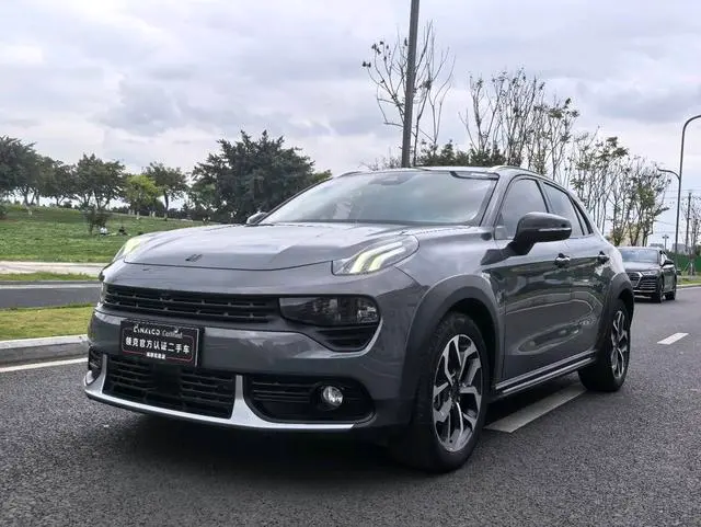 Lynk & Co 02