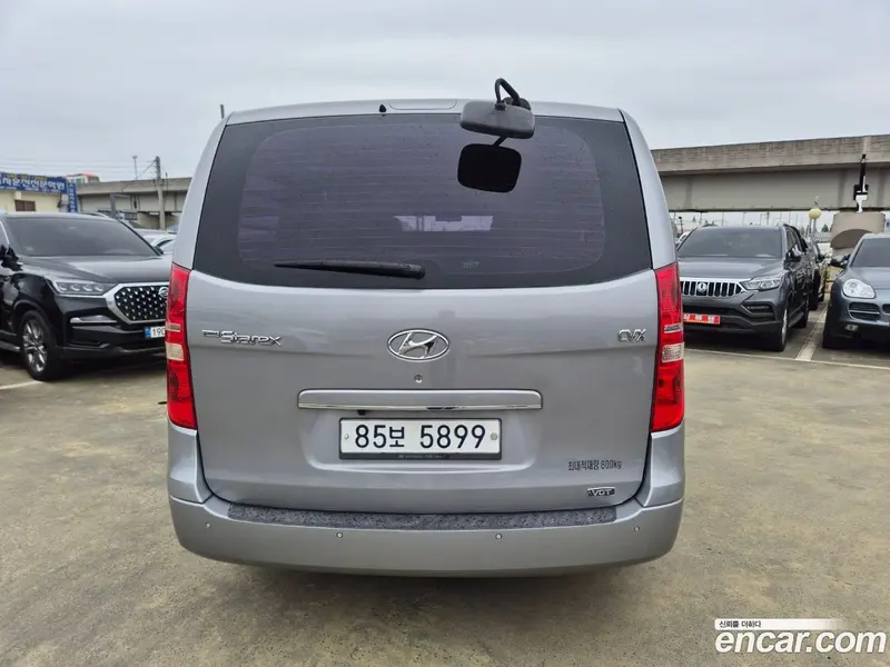Hyundai H-1