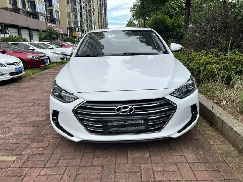 Hyundai Elantra