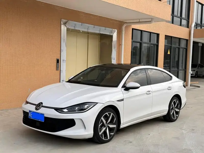Volkswagen Lamando