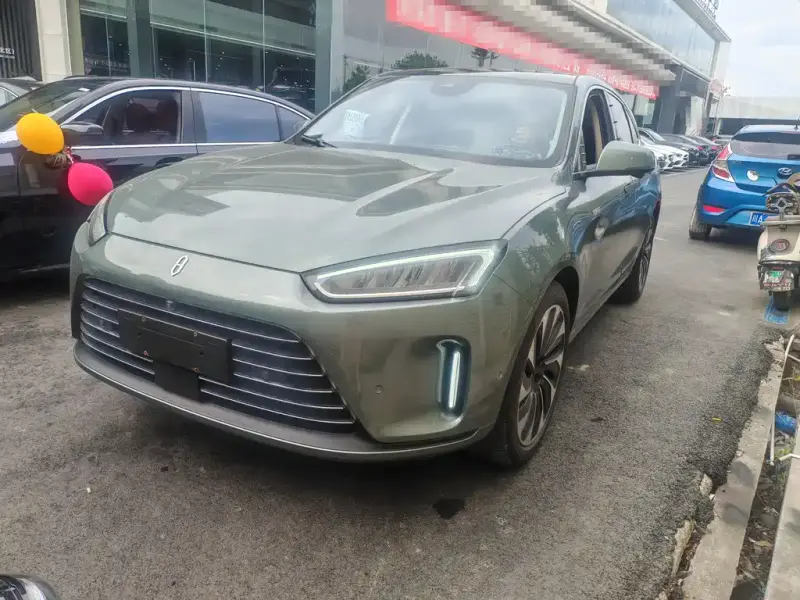 AITO M5