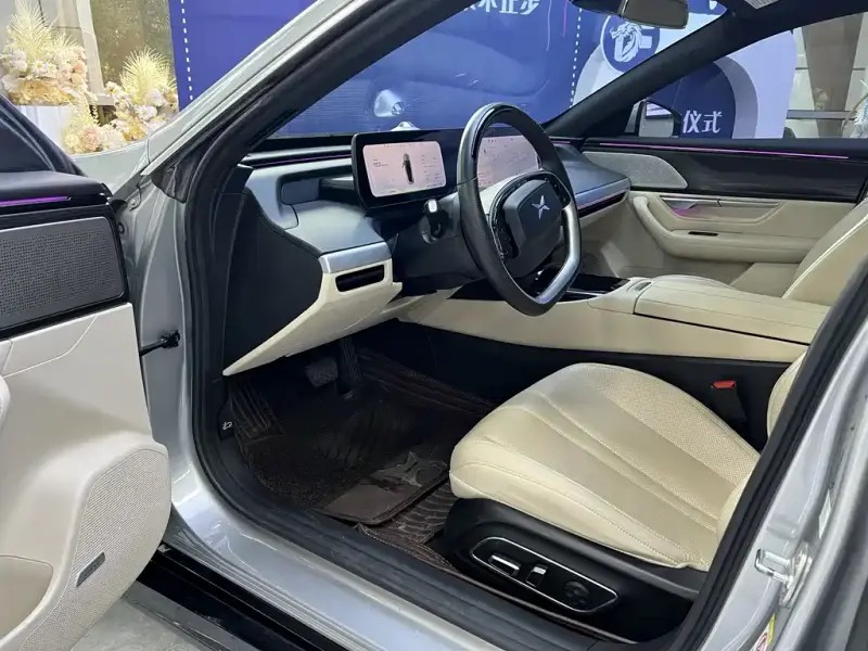 XPeng P7