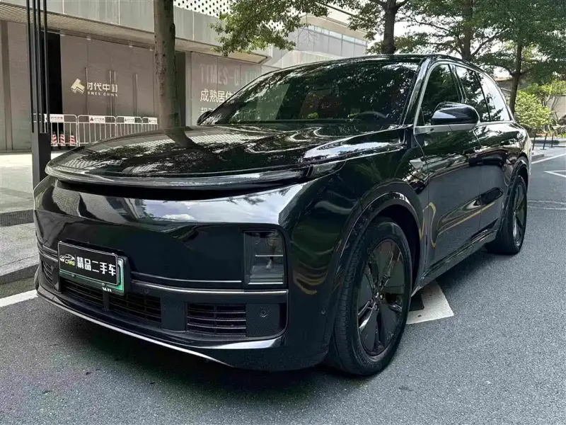 Li Auto L8