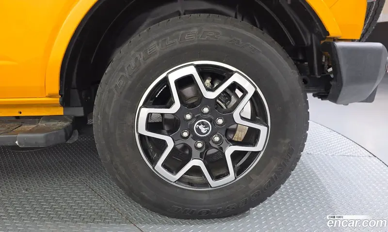 Ford Bronco