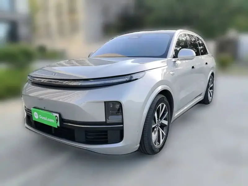 Li Auto L8