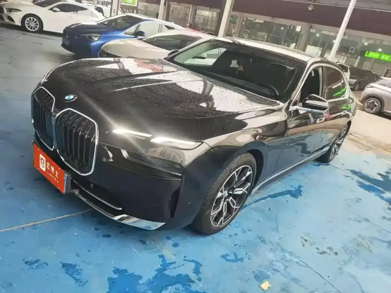 BMW 7-Series