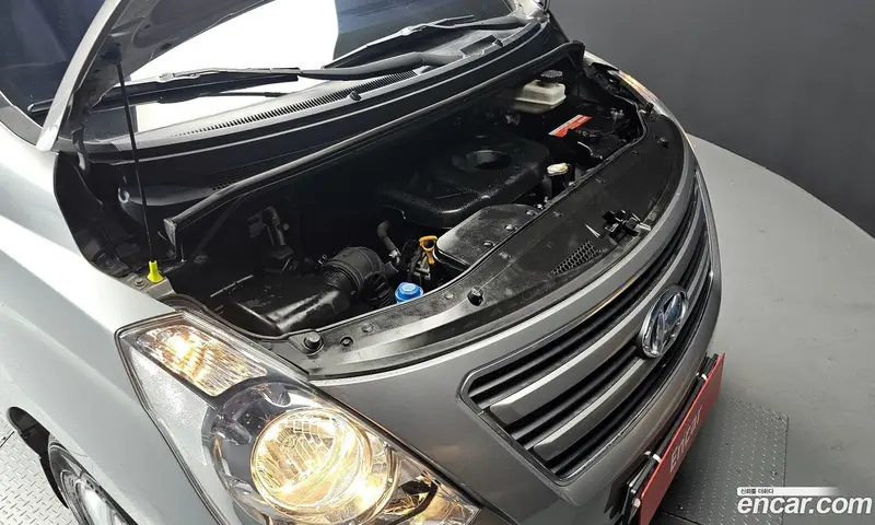 Hyundai H-1 (Starex)