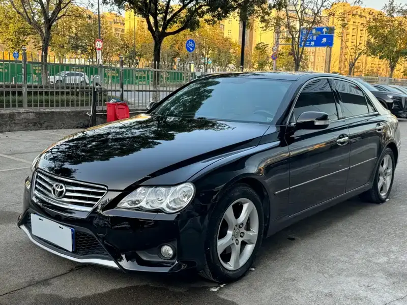 Toyota Reiz