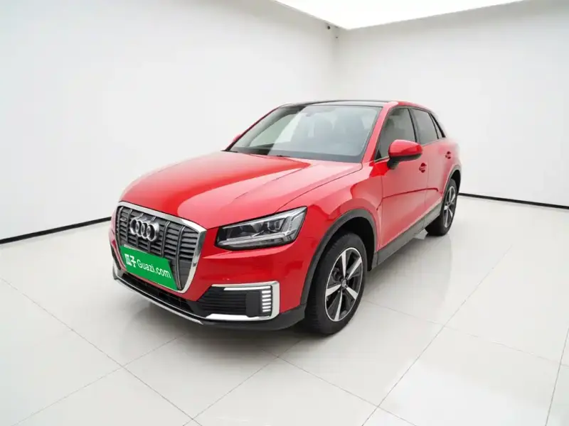 Audi Q2L e-tron