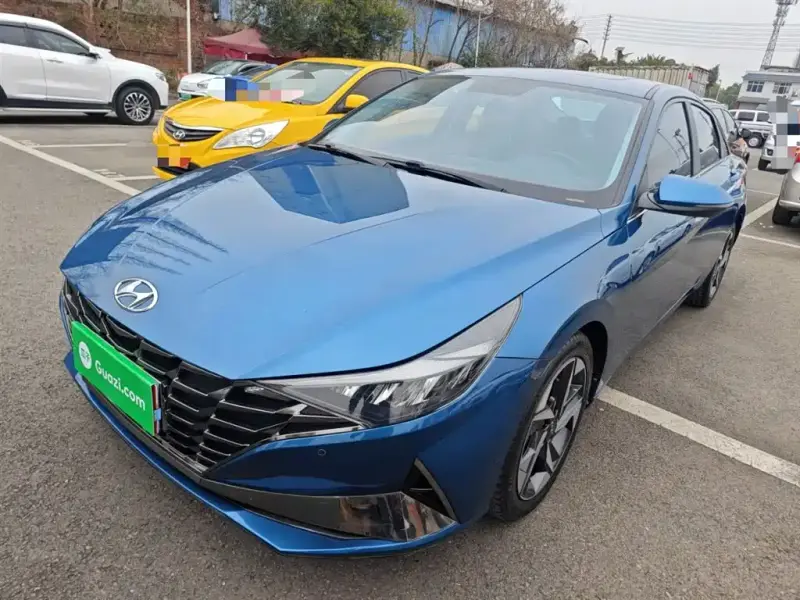 Hyundai Elantra