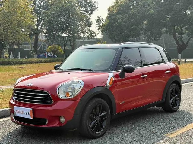 MINI COUNTRYMAN