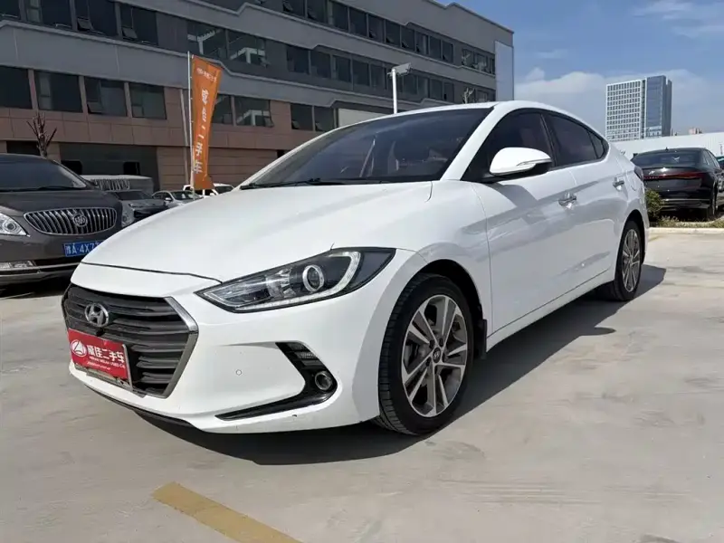 Hyundai Elantra