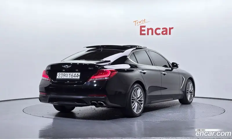 Genesis G70