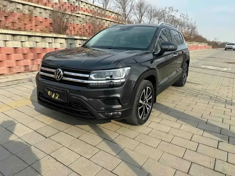 Volkswagen Tharu