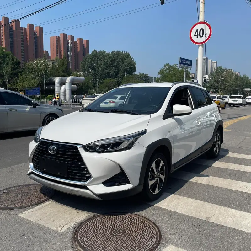 Toyota Yaris L
