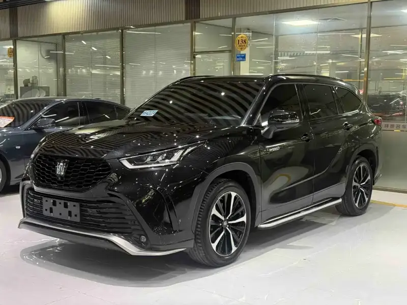 Toyota Crown Kluger