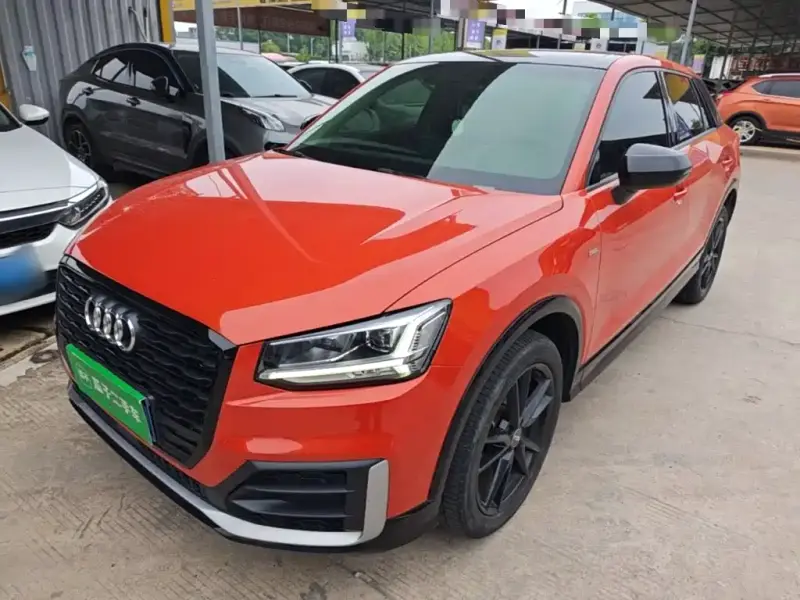Audi Q2L