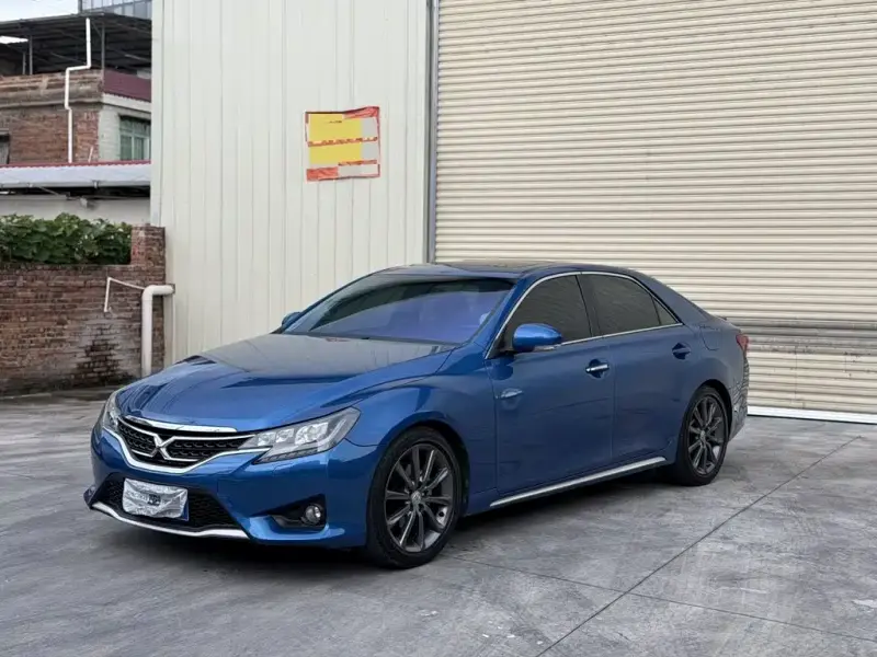 Toyota Reiz