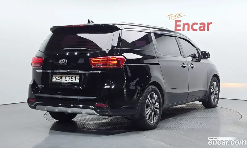 Kia Carnival (Canival)