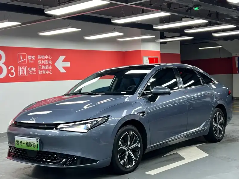 XPeng P5