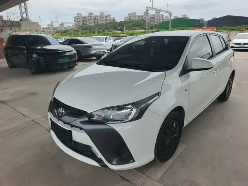 Toyota Yaris L