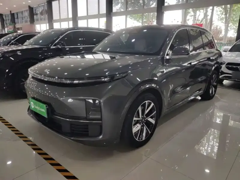 Li Auto L8