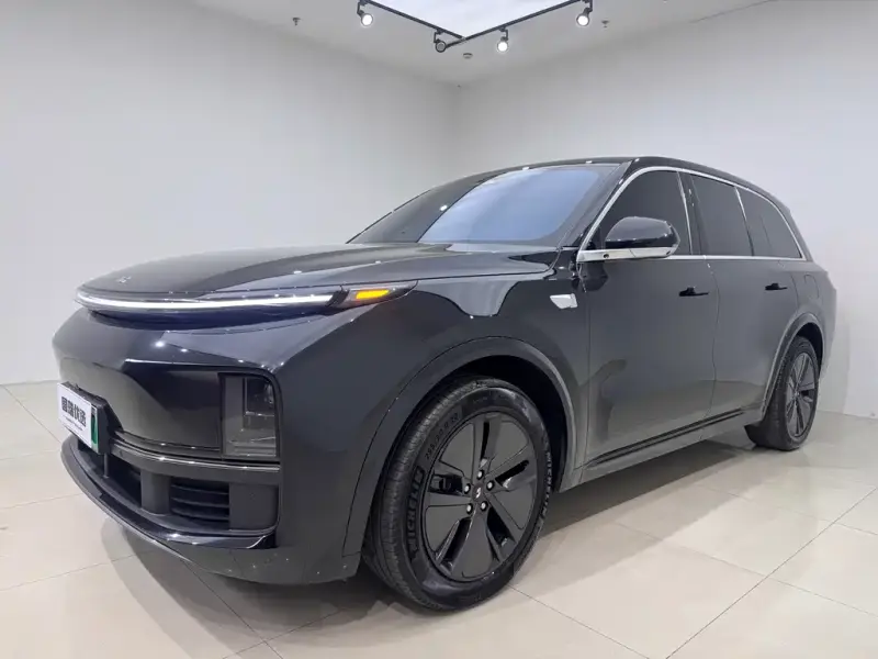 Li Auto L8