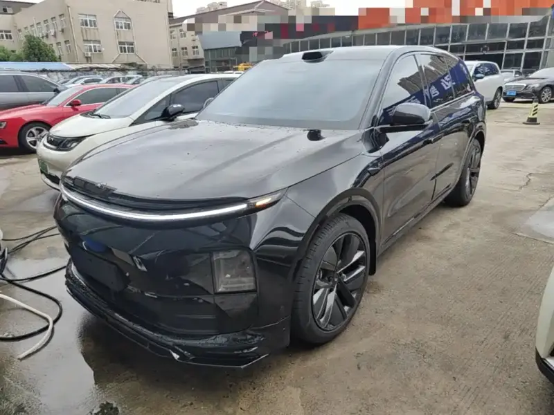 Li Auto L6