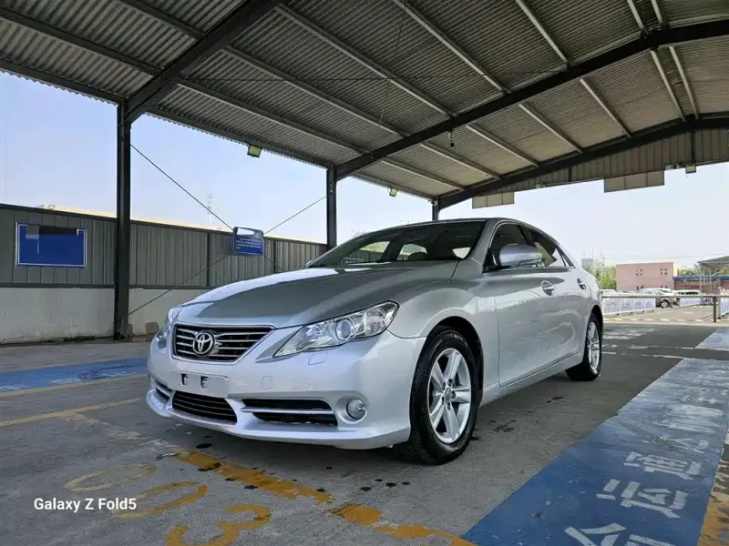 Toyota Reiz