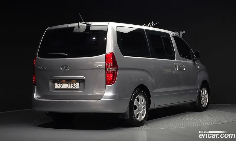 Hyundai H-1