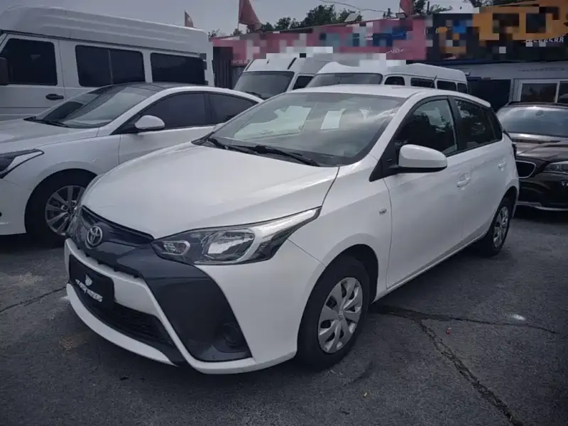 Toyota Yaris L