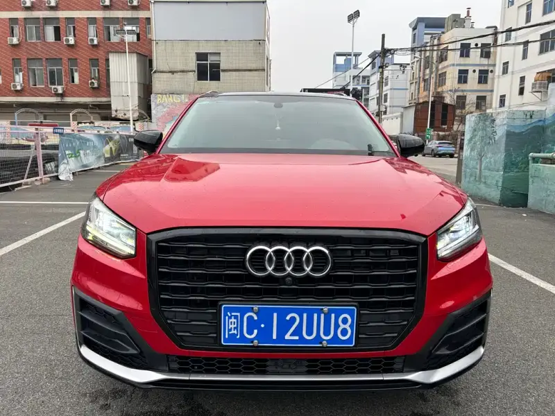Audi Q2L