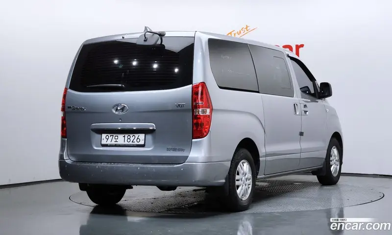 Hyundai H-1