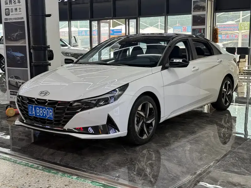 Hyundai Elantra