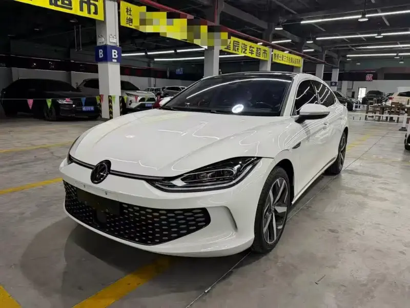 Volkswagen Lamando