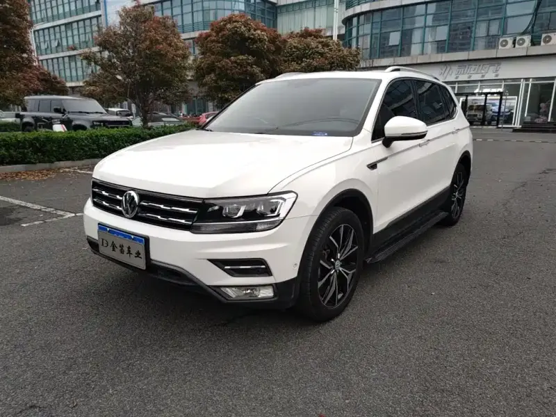 Volkswagen Tiguan L