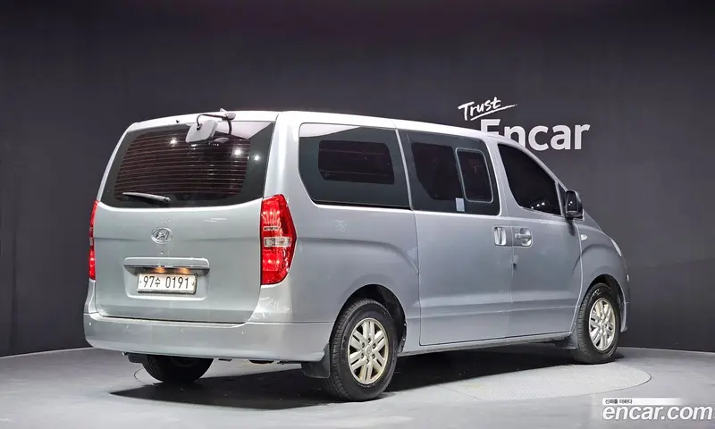 Hyundai H-1