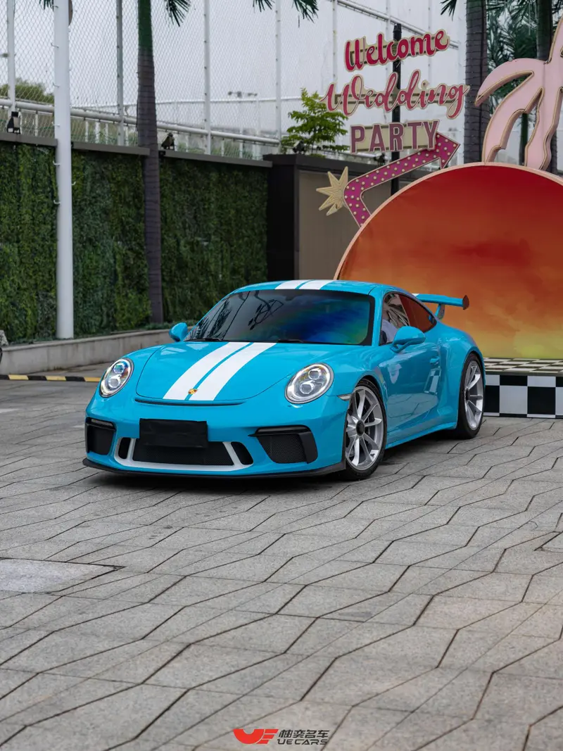 Porsche 911