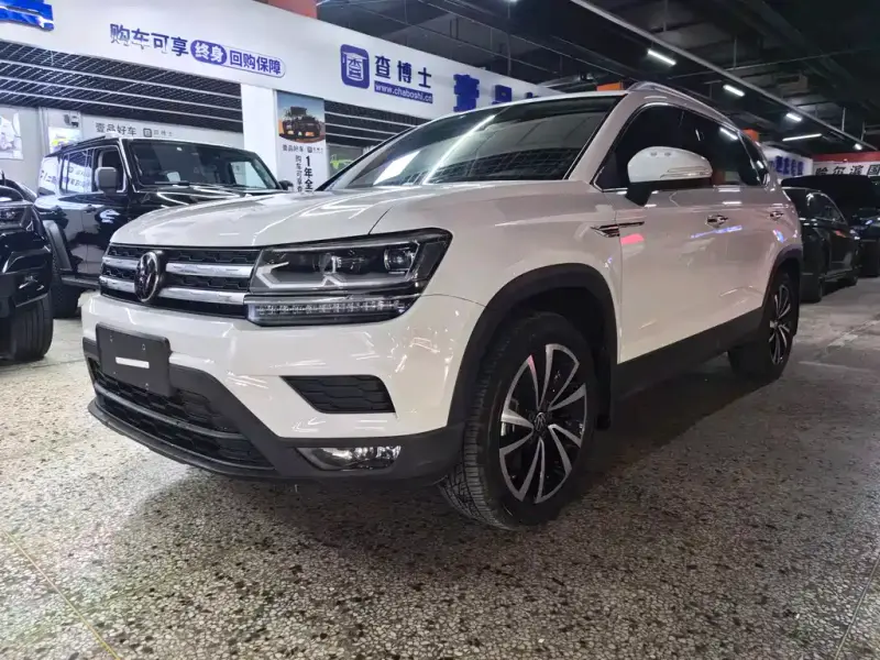Volkswagen Tharu