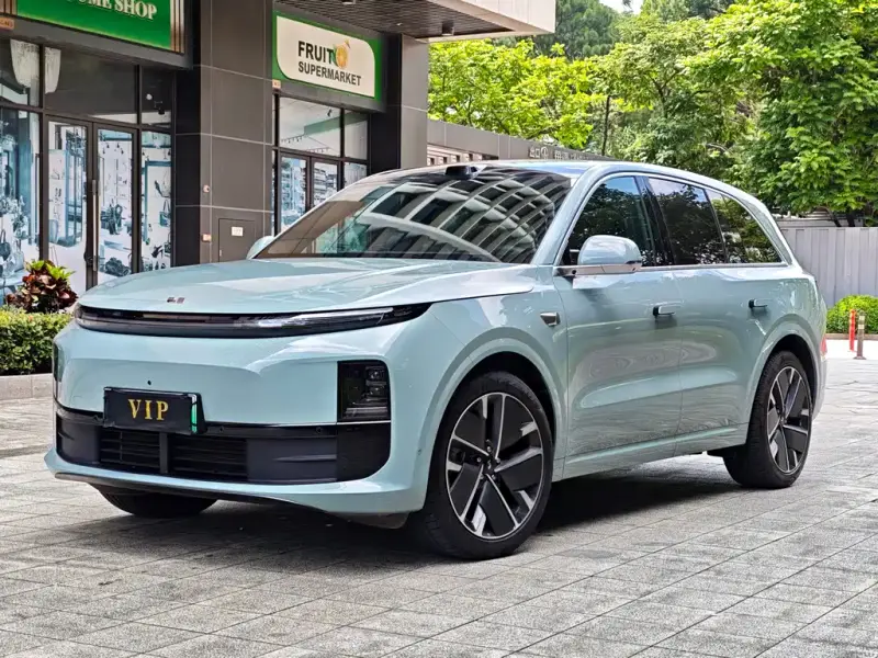 Li Auto L6