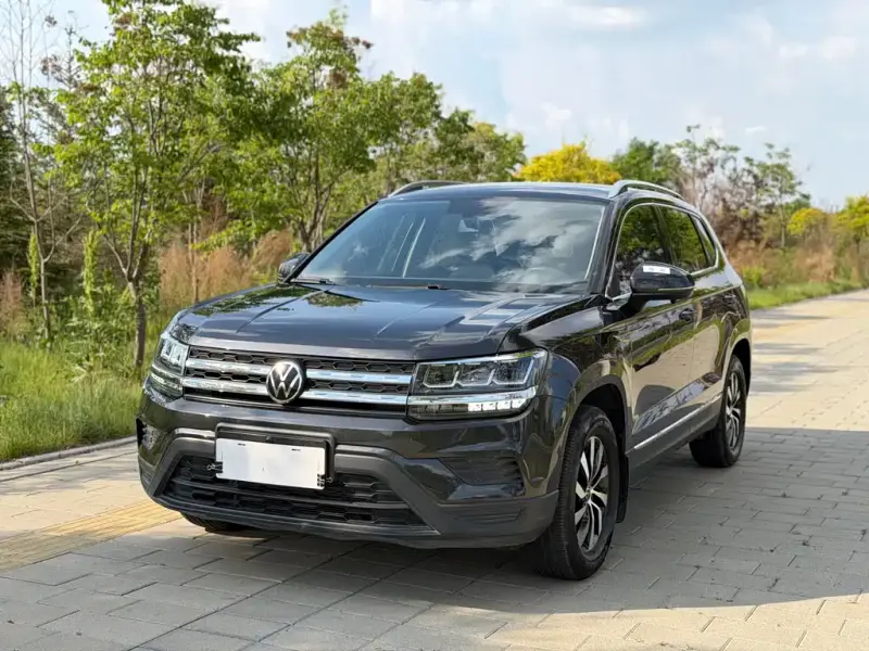 Volkswagen Tharu