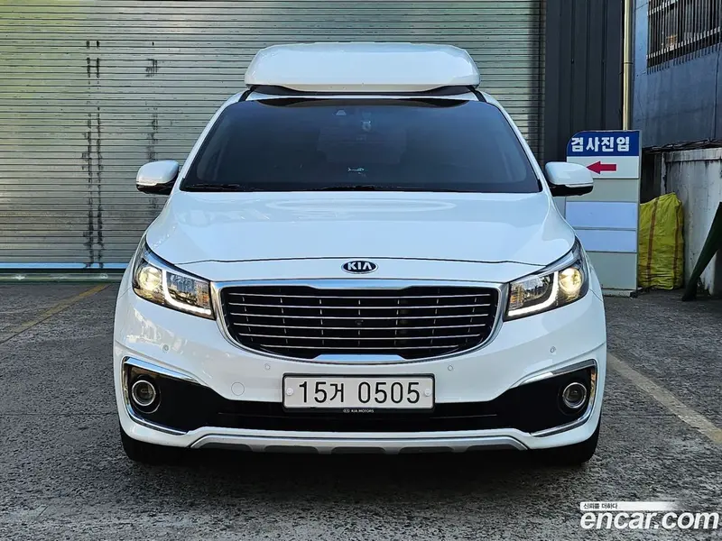 Kia Carnival