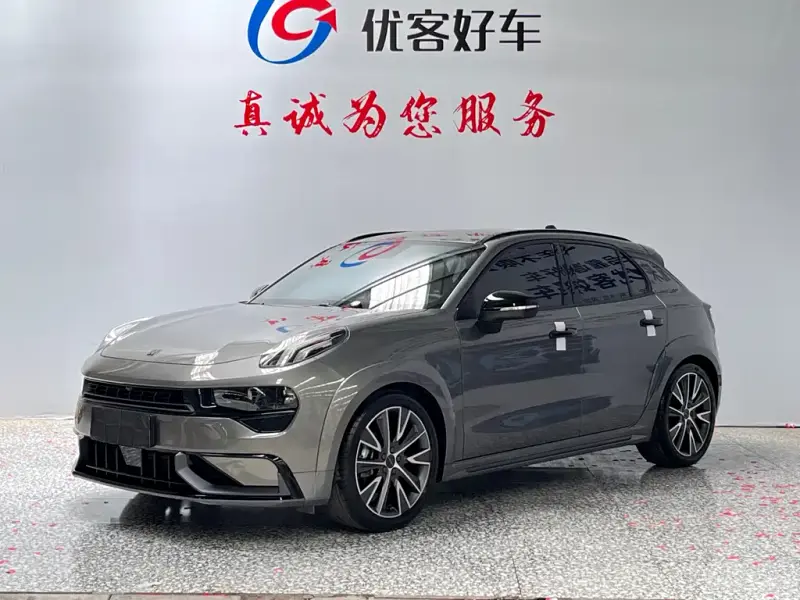Lynk & Co 02 Hatchback