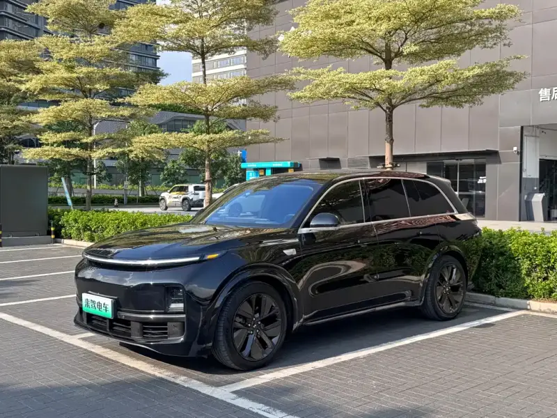 Li Auto L8