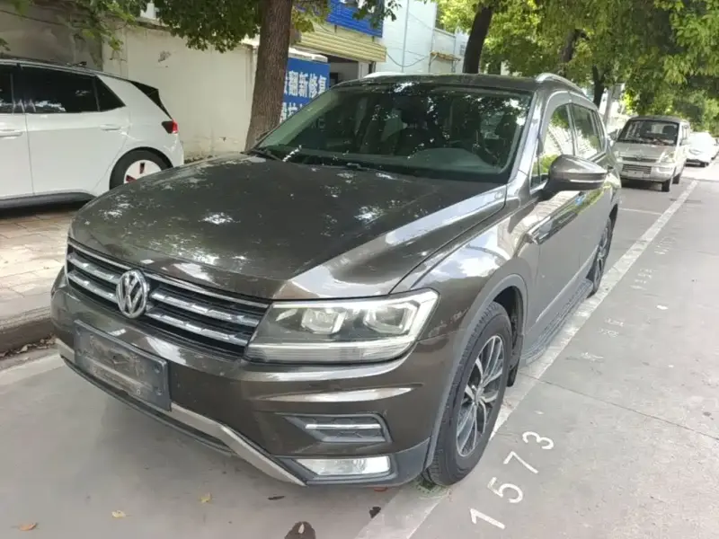 Volkswagen Tiguan L