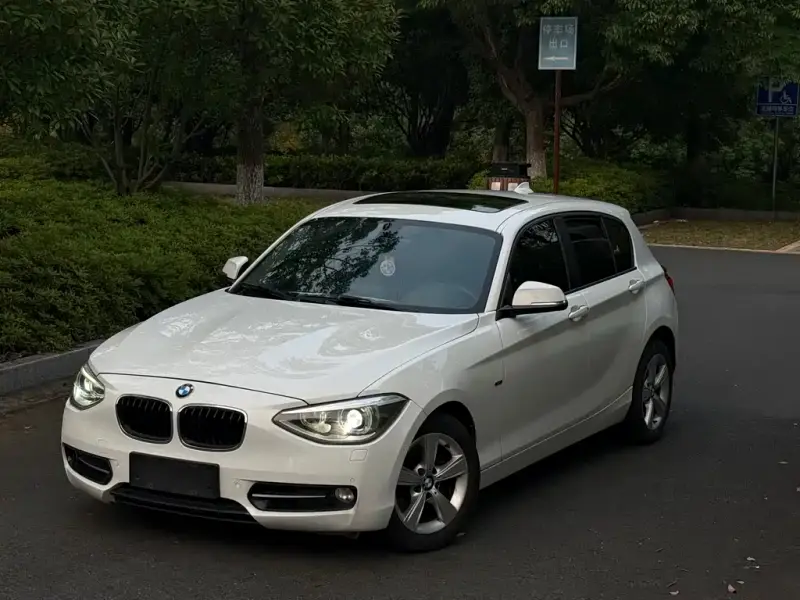 BMW 1 Series (Import)