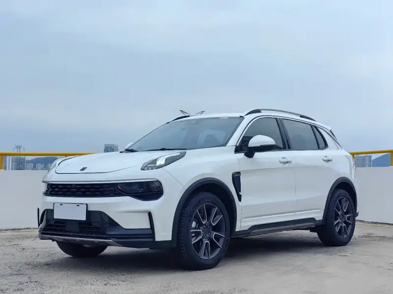 Lynk & Co 01