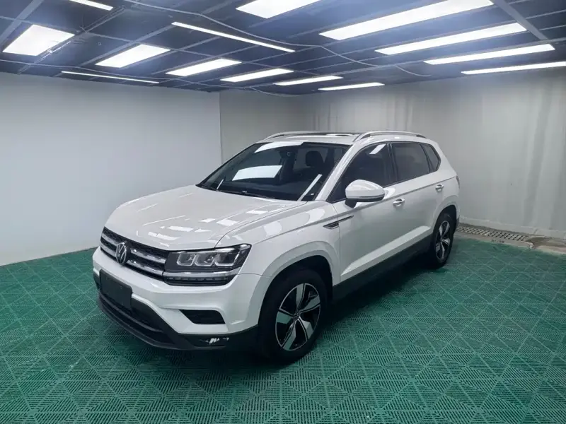 Volkswagen Tharu