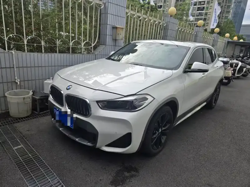 BMW X2